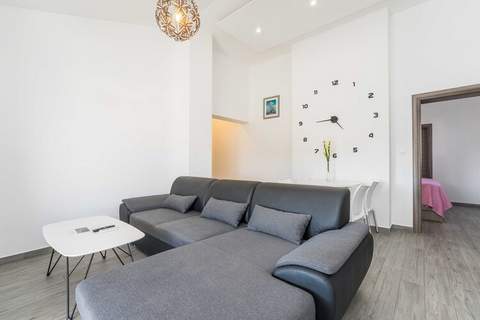 Apartments Maza - One Bedroom Apartment with Balcony  (Angela) - Ferienunterkunft in Zadar (4 Personen)