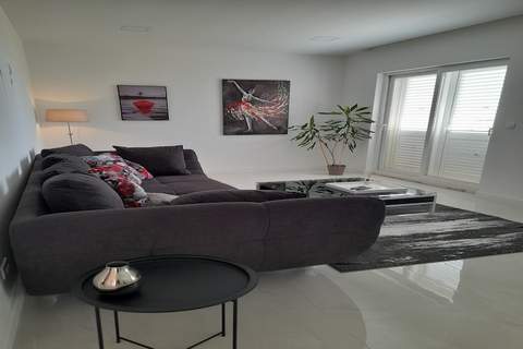 Holiday Home Sea Vision - Four Bedroom Holiday Home with Balcony and Sea View - Ferienunterkunft in Dubrovnik (8 Personen)