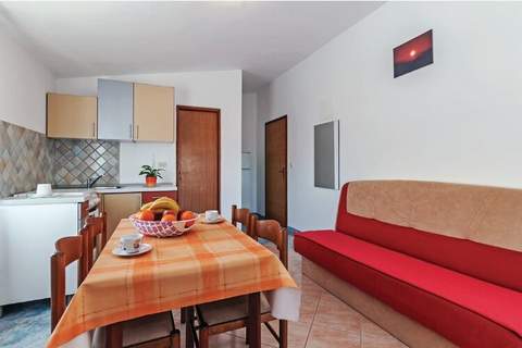 Apartments Hak - One Bedroom Apartment with Balcony  (A1) - Ferienunterkunft in Vir (4 Personen)