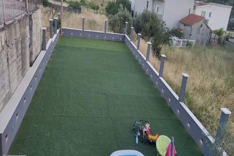 Apartments Andrea - Two Bedroom Apartment with Shared Swimming Pool - Ferienunterkunft in Split (4 Personen)