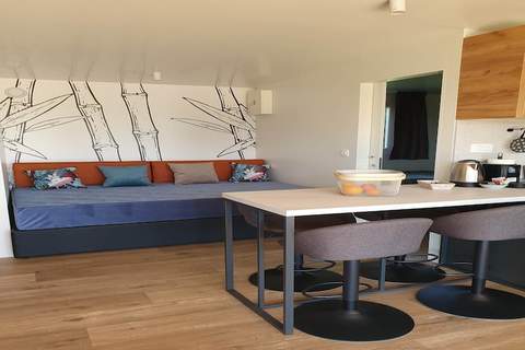Mobile Homes Karlo & Dino - Superior Two Bedroom Mobile Home with Terrace - Karlo - Ferienunterkunft in Pula (6 Personen)