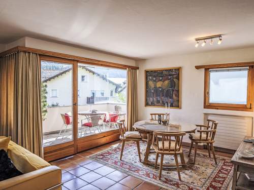 Ferienwohnung Chesa Trais Dschembers