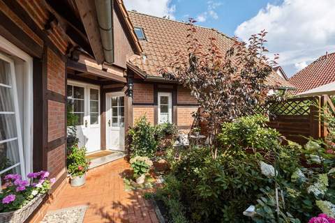 Ferienhaus mit Garten und Terrasse vor Rostock/Warnemünde - Ferienunterkunft in Kritzmow (4 Personen)
