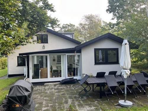 Ferienhaus Kirsi - 200m from the sea