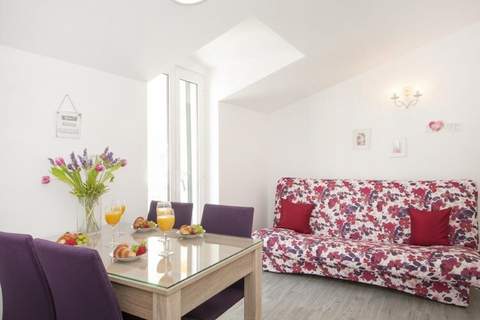 Apartments Villa Angela - One Bedroom Apartment with Terrace and Sea View (Erika) - Ferienunterkunft in Baska Voda (3 Personen)