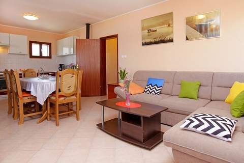 Olive's Garden House - Three Bedroom Holiday Home with Terrace and Sea View - Ferienunterkunft in Vela Luka (7 Personen)
