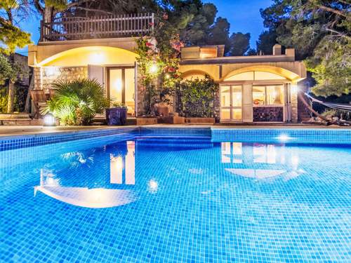 Ferienhaus, Villa Platja Calafato