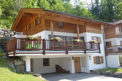 Chalets Om Utens - Ferienunterkunft in Wald im Pingzau (12 Personen)