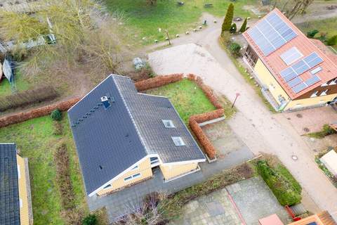 Schwan 290 - Ferienunterkunft in Granzow (8 Personen)