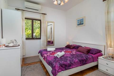 Guest House Cesic - Double Room No8 - Ferienunterkunft in Dubrovnik (2 Personen)