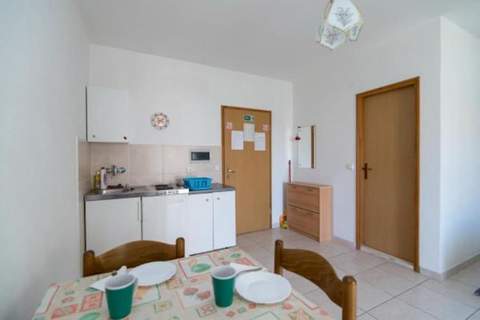 Apartments Boguvila - Studio with Terrace (A4) - (ST) - Ferienunterkunft in Supetar (2 Personen)