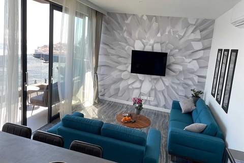 Apartments Fortes Fortuna - Superior Two bedroom Apartment with Terrace and Sea View - Ferienunterkunft in Dubrovnik (4 Personen)