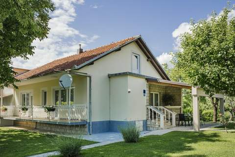 Villa Ante - Ferienunterkunft in Imotski (14 Personen)