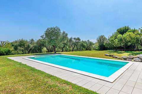 Ferienunterkunft in Padenghe sul Garda (9 Personen)