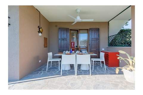 Ferienunterkunft in Padenghe sul Garda (6 Personen)