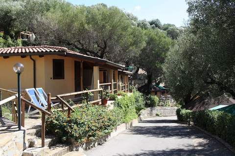 Resort Baia del Silenzio 2 - Ferienunterkunft in Caprioli di Pisciotta (2 Personen)
