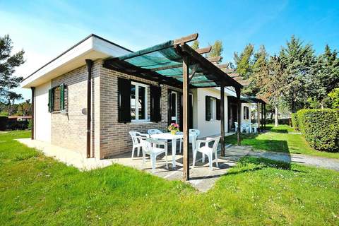 Ferienanlage La Cecinella Villaggio Turistico Cecina Mare Typ Bilo C-Villette-piano terra-giardino - Ferienunterkunft in Cecina Mare (5 Personen)