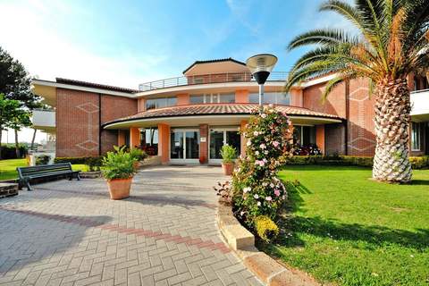 Ferienanlage La Cecinella Villaggio Turistico Cecina Mare Typ Trilo  F Villette GINEPRO - Ferienunterkunft in Cecina Mare (6 Personen)