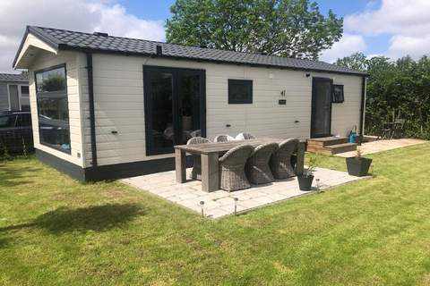 Recreatiepark Wiringherlant - Wiringher Chalet 71 - Ferienunterkunft in Hippolytushoef (4 Personen)