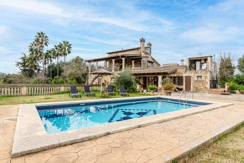 Apartment in rural house, YourHouse Deulosal - Ferienunterkunft in Maria de la Salut (4 Personen)