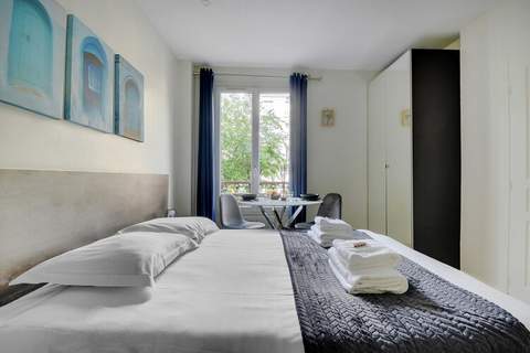 JT-17-MAGENTA-1B - Ferienunterkunft in Paris (2 Personen)