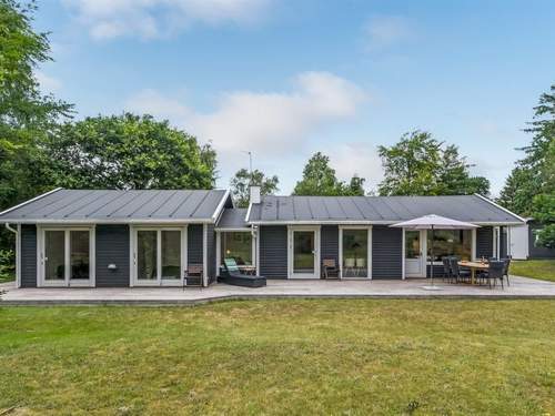 Ferienhaus Sverkel - 700m from the sea