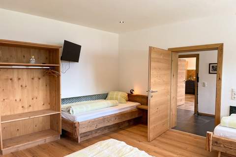 Gruppenhaus zur schönsten Aussicht - Ferienunterkunft in Zellberg (23 Personen)