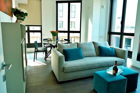 CENTRO San Babila  - Central Tower apartment w/ter - Ferienunterkunft in Milano (4 Personen)