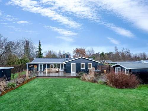 Ferienhaus Runhild - 450m from the sea