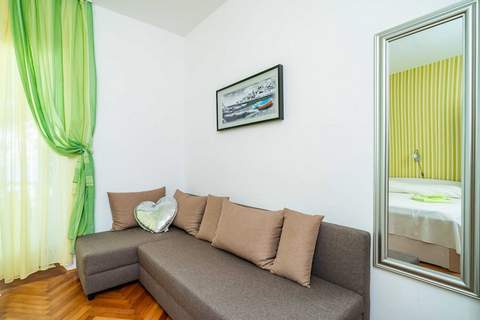 Apartments Nikolina (LU) -  Two-Bedroom Apartment with Terrace - Ferienunterkunft in Lumbarda (5 Personen)