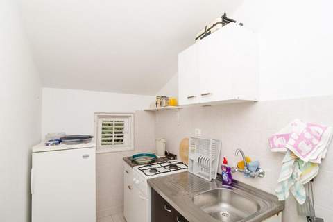 Apartments Sutvid- Two Bedroom Apartment with Balcony and Sea View - Ferienunterkunft in Drace (4 Personen)