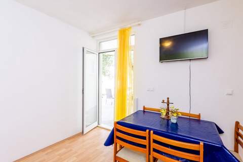 Apartments Glavor - One Bedroom Apartment with Terrace and Sea View (A1) - Ferienunterkunft in Drace (5 Personen)