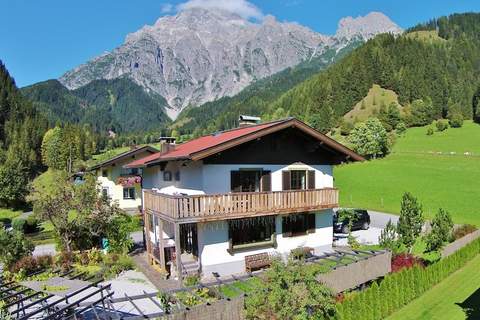 Chalet Ullach XL - Ferienunterkunft in Leogang (18 Personen)