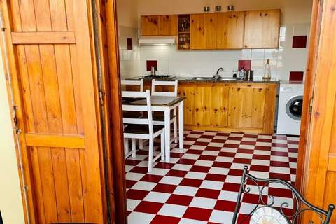 Ferienunterkunft in Torre dei Corsari (2 Personen)