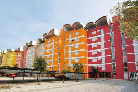 Miramare 8/6 - Ferienunterkunft in Porto Santa Margherita (5 Personen)