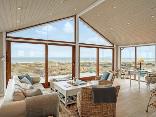 Ferienhaus Bjerund - 300m from the sea