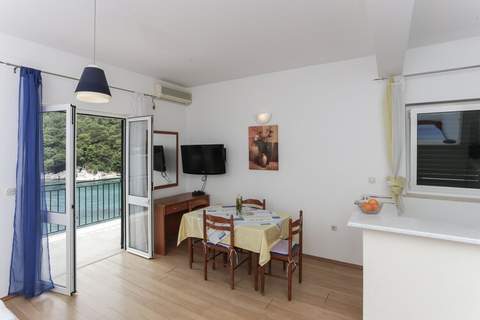 Apartments Posta - Studio with Balcony and Sea View - Apartman 2 - Ferienunterkunft in Saplunara (3 Personen)
