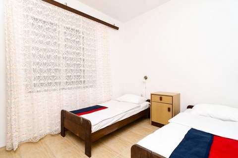 Guest House Kiko - Budget Double Room -  No.3 - Ferienunterkunft in Pomena (2 Personen)