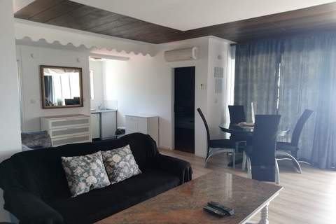 Villa Elit- Three Bedroom Apartment with Sea View Terrace (Penthouse) - Ferienunterkunft in Sumpetar (6 Personen)