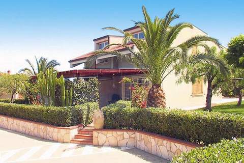 Residence Fontana Barone, Cefalù-Villette - Ferienunterkunft in Cefalu (5 Personen)