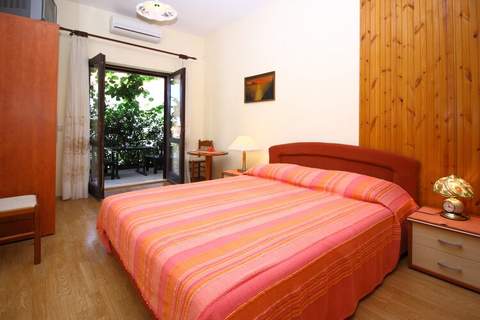 Apartments Magda- Superior Studio Apartment with Patio and Garden View(A2) - Ferienunterkunft in Cavtat (2 Personen)