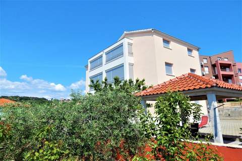Linda Apartment 6 - Ferienunterkunft in Okrug Gornji (4 Personen)