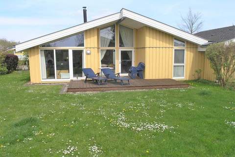 Ferienhaus Seeschwalbe-51 - Ferienunterkunft in Rechlin (4 Personen)