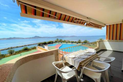 Apartamento con piscina frente al mar en La Manga del Mar Menor - Ferienunterkunft in La Manga del Mar Menor (6 Personen)
