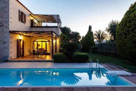 Mera - Ferienunterkunft in Adelianos Kampos (6 Personen)