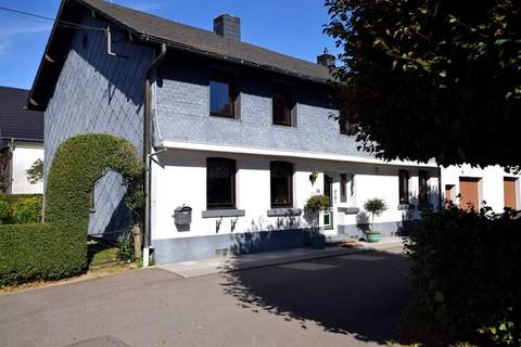 Haus Päsch nahe See mit beheiztem Whirlpool/Sauna - Ferienunterkunft in Butgenbach (8 Personen)