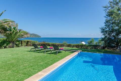 Port Nou - Ferienunterkunft in Cala Bona, Illes Balears (6 Personen)