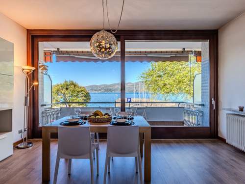 Ferienwohnung Attilio lake front view