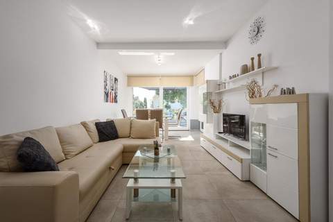 Apartment Monika - Ferienunterkunft in Kukci (6 Personen)