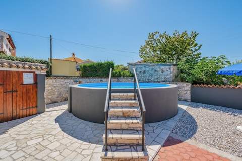 Apartment Milena- Visnjan with pool - Ferienunterkunft in Visnjan (4 Personen)